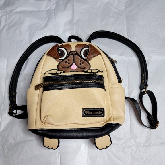 Backpack - Picture 3 of 6